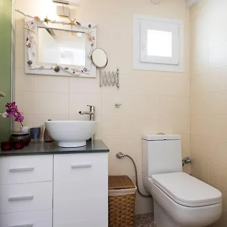 Delightful Mykonian Cycladic In Old Town