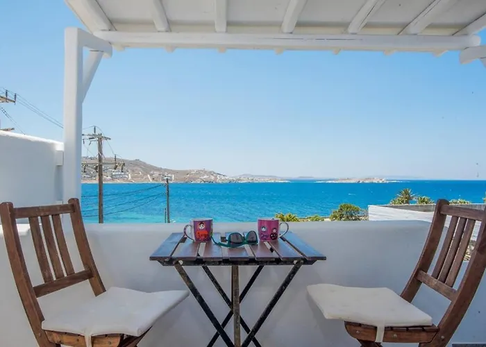 Delightful Mykonian Cycladic In Old Town 아파트