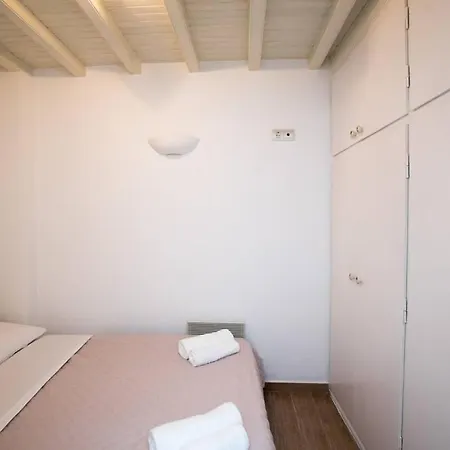 Delightful Mykonian Cycladic In Old Town Apartment *